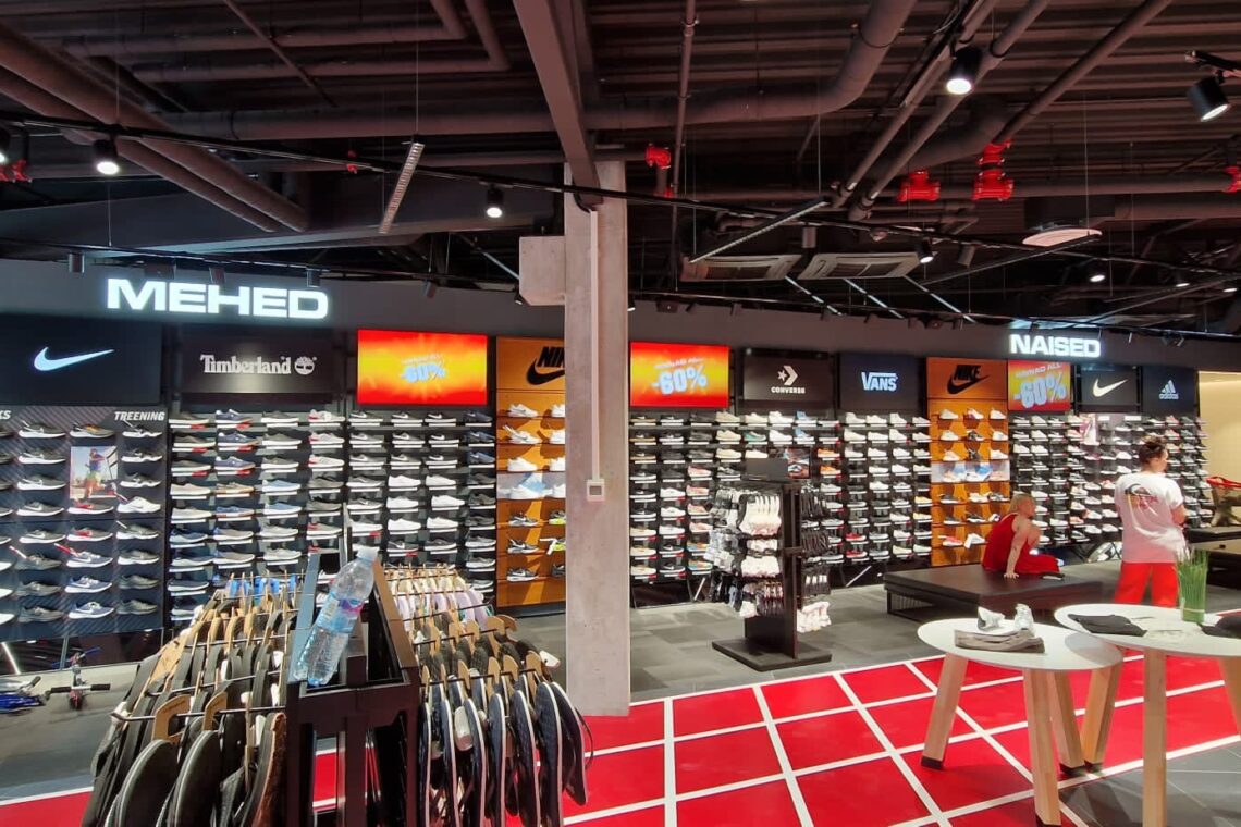 Ledzep Group, Viljandi Sportland, kaupluse digitaliseerimine, digimeedia, reklaampinnad, LCD ekraanid, LED ekraanid, digital signage