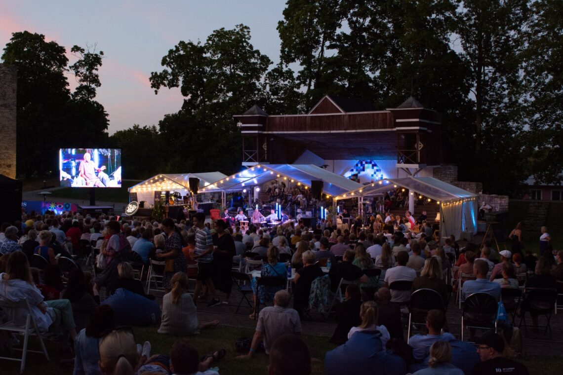 Ledzep Group, Paide Arvamusfestival 2022, mobiilne LED treiler, mobiilne LED ekraan, ekraanid üritusele, ekraanide rent