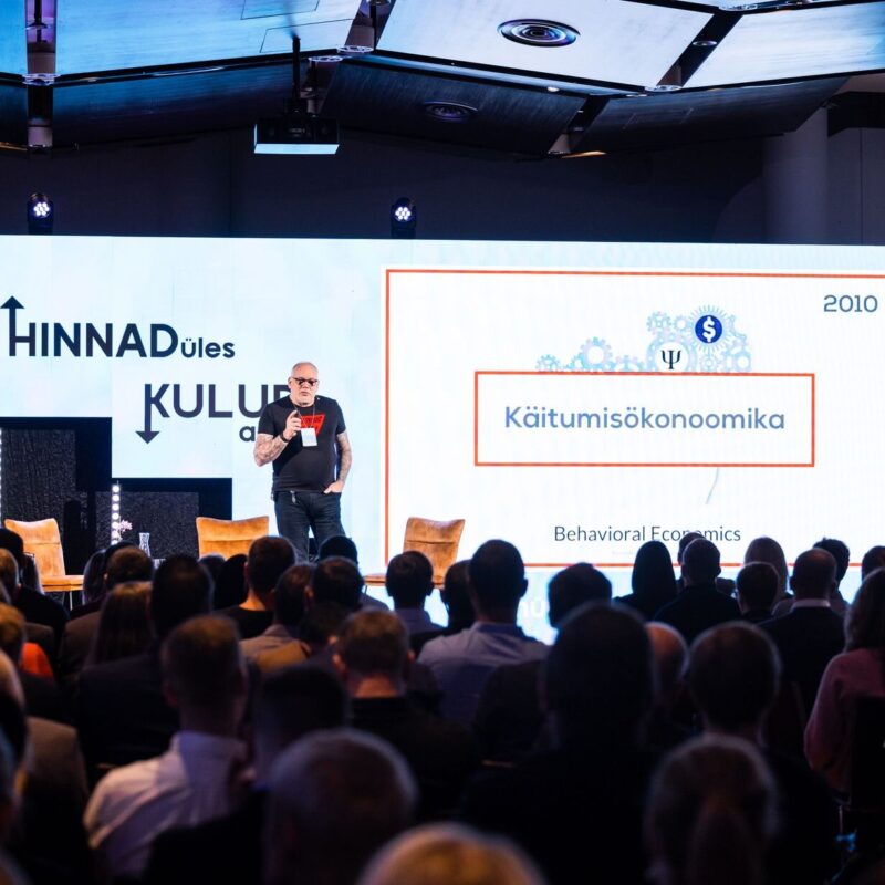 Konverents Müügijuhtimine 2022, Swissotel, Ledzep Group, sündmuse täislahendus, sündmuse tehnilised lahendused, sündmuse tehniline teenindamine, ekraanilahendus üritusele, ekraanid üritusele