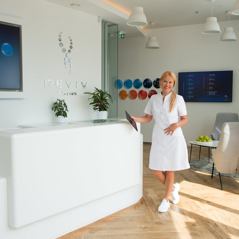 REVIV Tallinn kliinik, Ledzep Group, digitaalsed reklaamipinnad, LED ekraanid, ekraanid kontorisse, audiolahendus, helilahendus