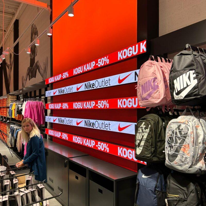 Kurna Nike Outlet, Sportland Group, Ledzep Group, LED ekraan, LED ribad, LED moodulid, LCD ekraan, Vogels kinnitus, ekraan kauplusesse