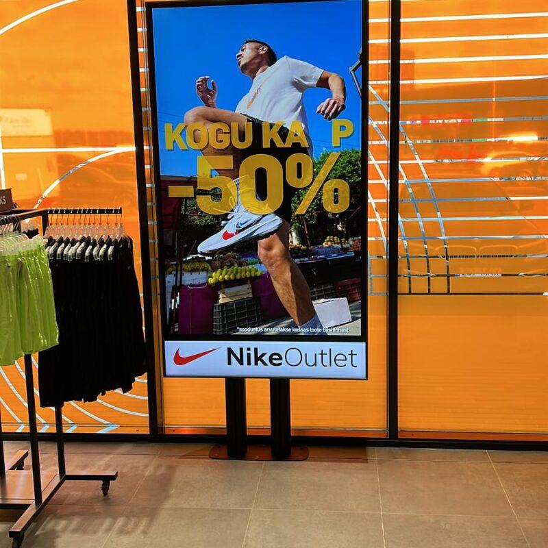 Kurna Nike Outlet, Sportland Group, Ledzep Group, LED ekraan, LED ribad, LED moodulid, LCD ekraan, Vogels kinnitus, ekraan kauplusesse