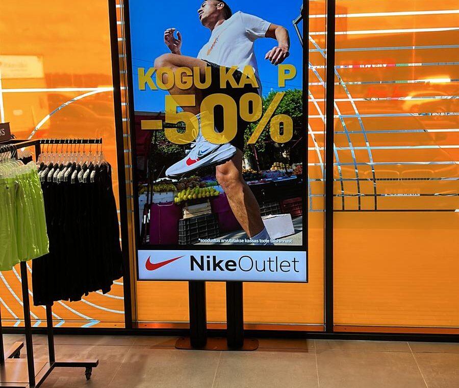 Kurna Nike Outlet, Sportland Group, Ledzep Group, LED ekraan, LED ribad, LED moodulid, LCD ekraan, Vogels kinnitus, ekraan kauplusesse